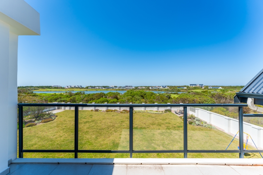 4 Bedroom Property for Sale in St Francis Links Eastern Cape